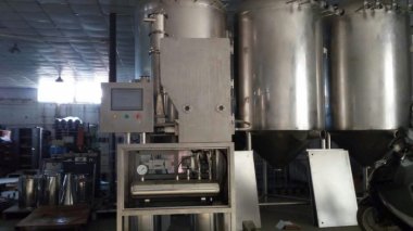 從妖精视频黄片廠家談如何選擇中藥粉碎機